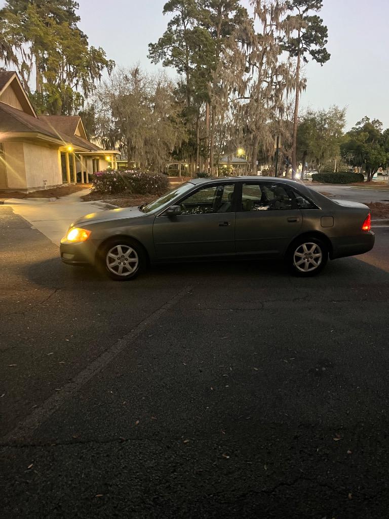 2002 Toyota Avalon XL