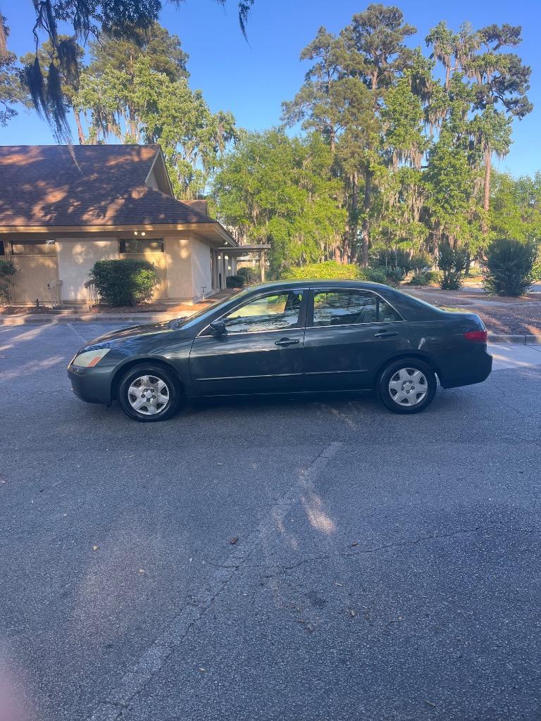 2005 Honda Accord LX 5AT's photo