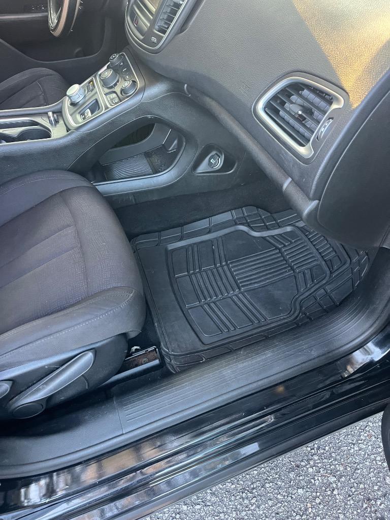 2015 Chrysler 200 Limited - Photo 13